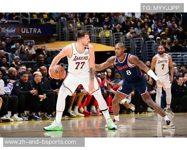 2019年10月23日湖人与快船的激烈对决回顾与精彩瞬间分析