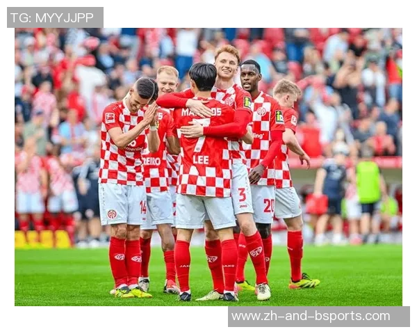 官方：前柏林联合主帅菲舍尔执教美因茨，两边签约至2028年