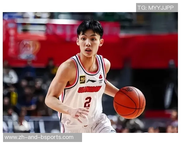 徐杰最新伤情!眉骨缝了三针,报平安表明没有大碍,下场还能打 徐杰最新伤情!眉骨缝了三针,报平安表明没有大碍,下场还能打